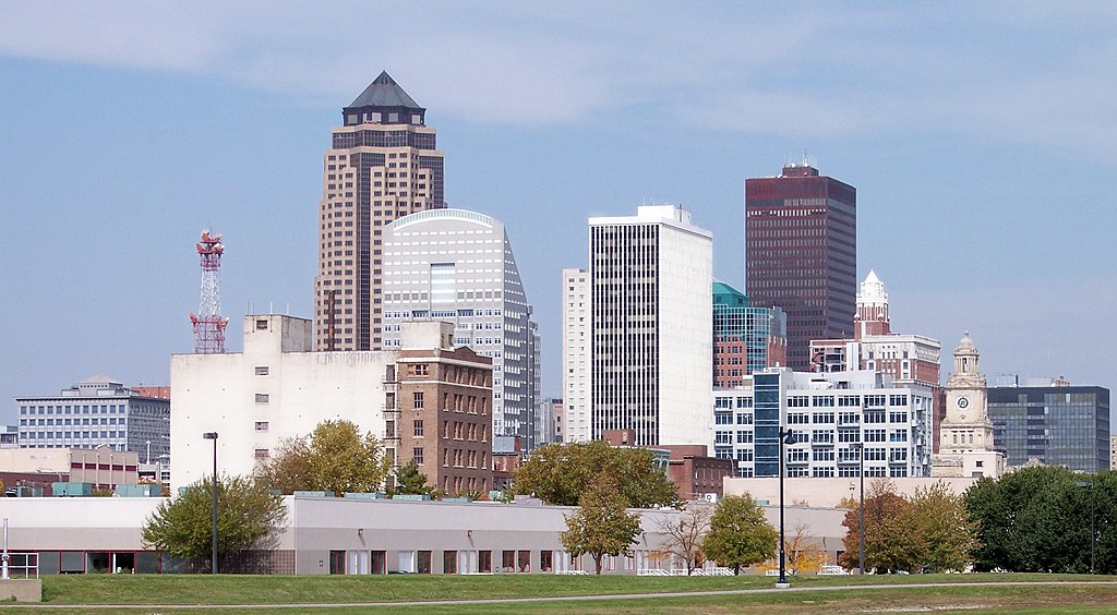 Living and Buying Real Estate in Des Moines: A Comprehensive Guide